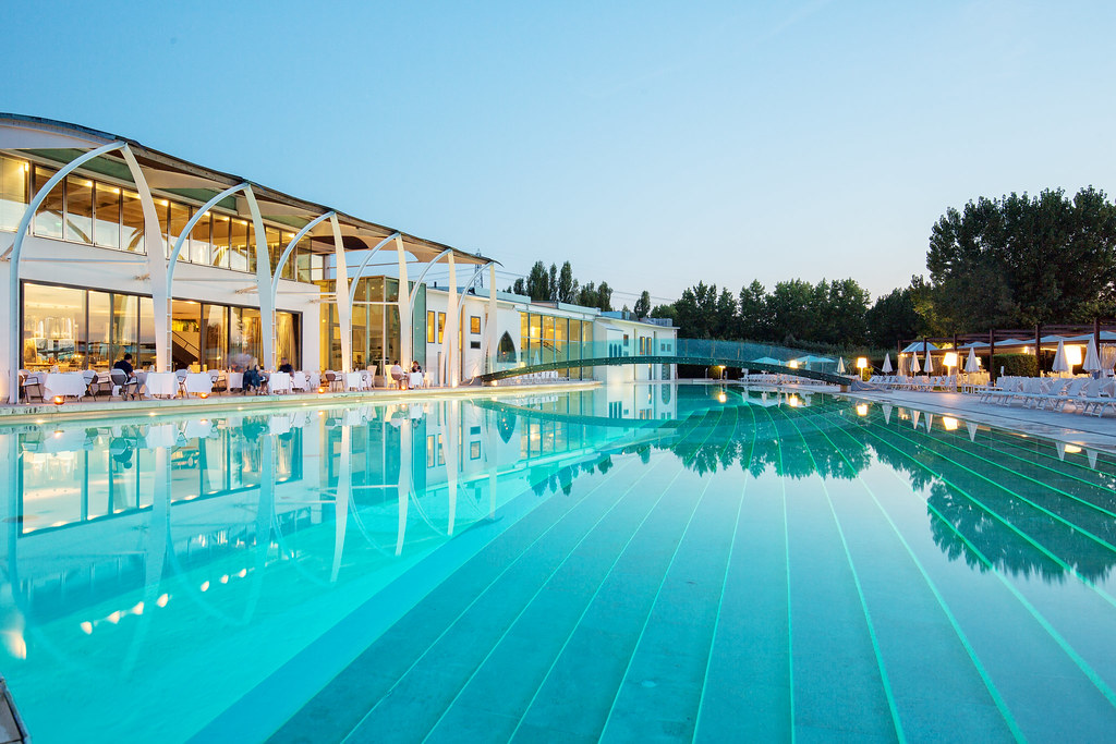 la piscina del Riviera Golf Resort